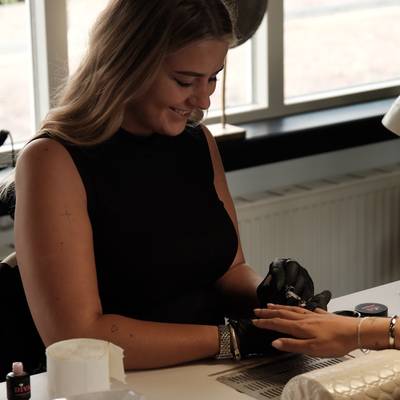 Lisa - Nagelstylist 